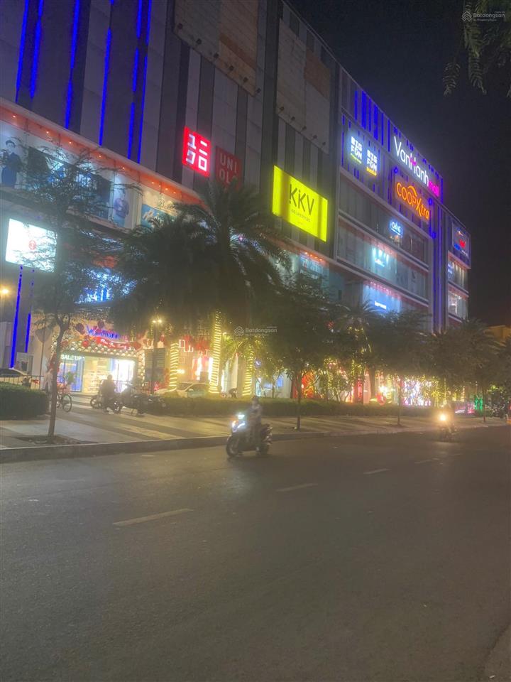 Nhà nguyễn tri phương quận 10. 3 tầng btct sân thượng gần vạn hạnh mall chỉ 5.75 tỷ