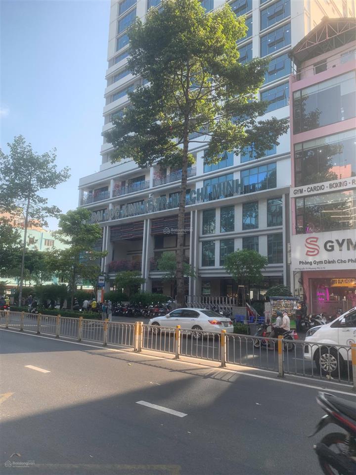 Nhà nguyễn tri phương quận 10. 3 tầng btct sân thượng gần vạn hạnh mall chỉ 5.75 tỷ