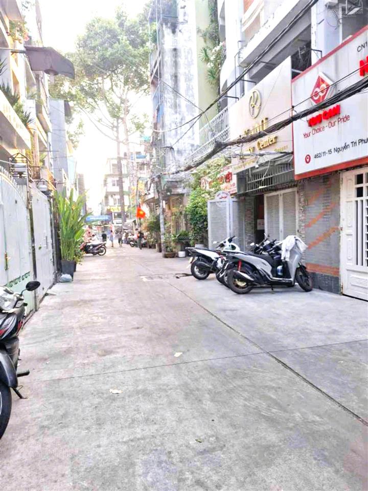 Nhà nguyễn tri phương quận 10. 3 tầng btct sân thượng gần vạn hạnh mall chỉ 5.75 tỷ