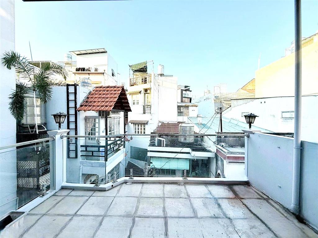 Nhà lê văn sỹ. 34m2 3 tầng btct 4pn cực thoáng gần sân bay chỉ 6,25 tỷ hiếm