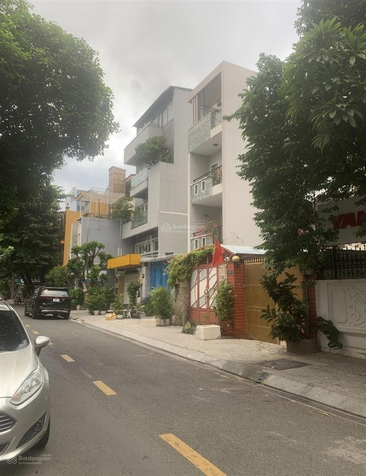 Bán nhà trục đường cmt8 q10, gần ga metro 60m2 ngang 5m. giá 8.6 tỷ