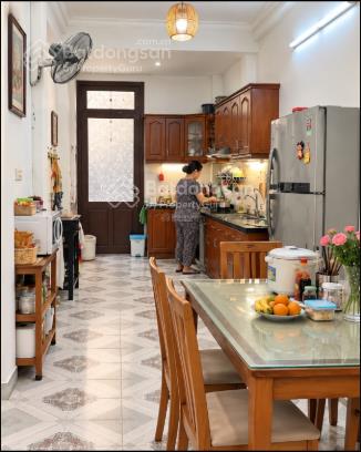 Bán nhà trục đường 3/2 quận 10, hẻm xe hơi. 39m2 x 3t. chỉ 7,15 tỉ