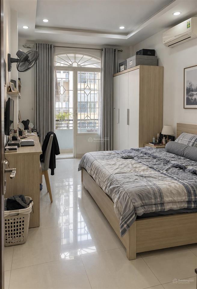 Bán nhà trục đường sư vạn hạnh q10, 52m2 ngang 4.5 m. giá 8.3 tỷ