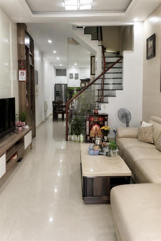 Bán nhà tô hiến thành quận 10, hẻm xe hơi, 63m2 x 4t, sân thượng giá 10,55 tỉ