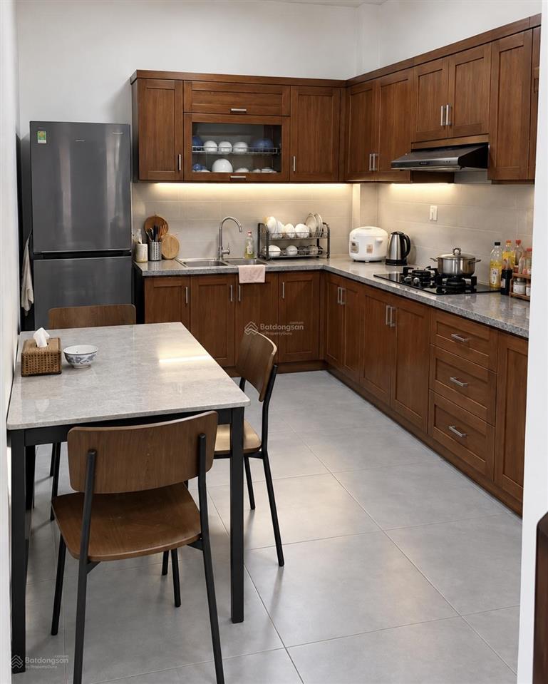 Nhà hẻm xe hơi, 52m2 chỉ 9t2, trục đường tô hiến thành q10