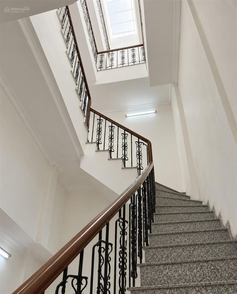 Gần ngã 7 lý thái tổ q10. 52m2 x 4t btct, hai mặt hẻm. giá 8,45 tỷ