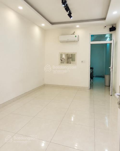 Nhà q10 68m2 hẻm nhựa 6m, sau lưng mặt tiền tô hiến thành chỉ 9t85