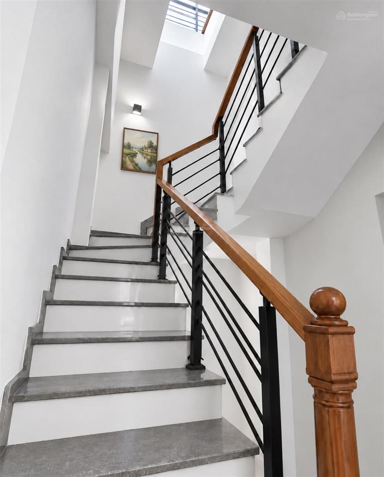 Nhà q10. 52m2x 5t hẻm xe hơi trục sư vạn hạnh. chỉ 7t56