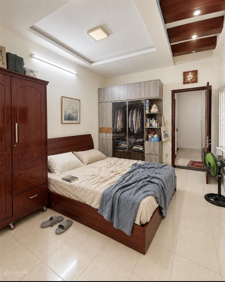 Nhà hẻm xe hơi 52m2 x 5t. q10 trục nguyễn ngọc lộc chỉ 8t4