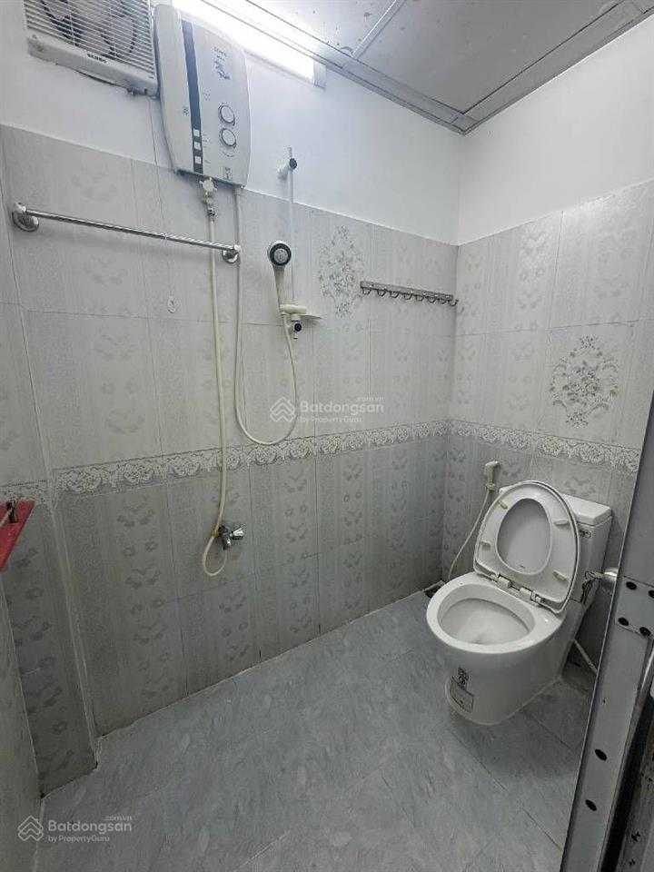 Gấp bán cách mặt tiền 1 căn  bùi đình túy 52m2 ngang đẹp 4.1m  6.8 tỷ