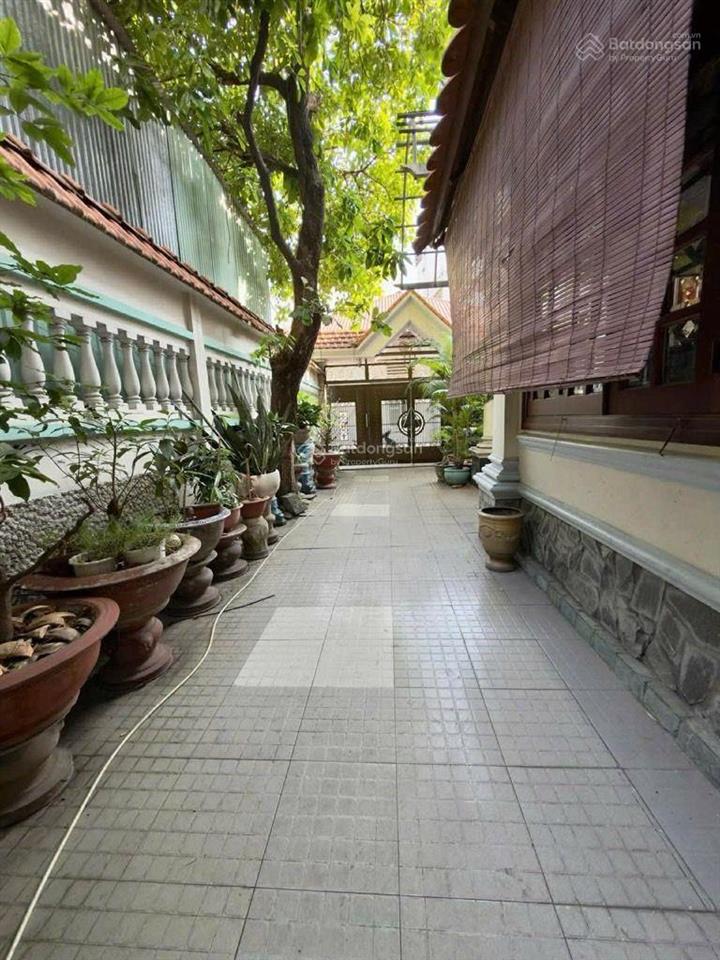 Biệt thự cao cấp  ngay ngã tư bình hòa, bình thạnh  45 tỷ tl