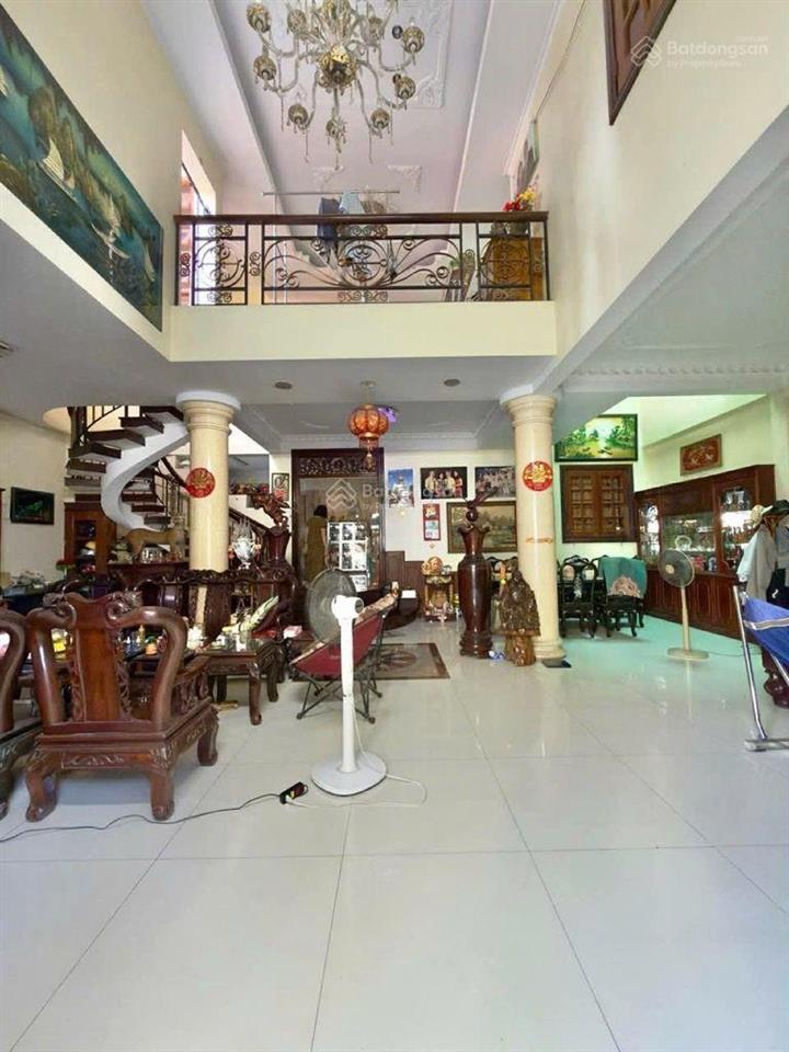 Biệt thự cao cấp  ngay ngã tư bình hòa, bình thạnh  45 tỷ tl