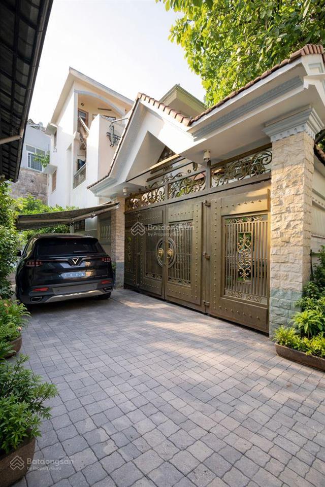 Biệt thự cao cấp  ngay ngã tư bình hòa, bình thạnh  45 tỷ tl