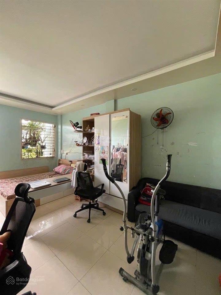 *giá chỉ 2,1 tỷ sở hửu căn hộ quận 11 tọa lạc đường tống văn trân  p5  ngay chợ hoa đầm sen .