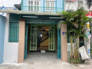 Chỉ 4,7tỷ bán gấp nhà hóc môn sát trịnh miếng  hẻm xe tải  2 tầng btct đẹp ở liền .