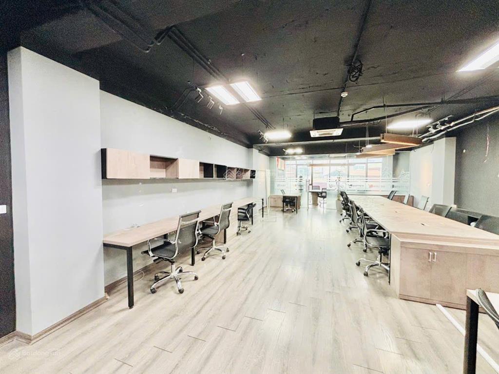 Cho thuê sàn văn phòng nguyễn xiển 150m2 18tr điện nước giá nhà nước
