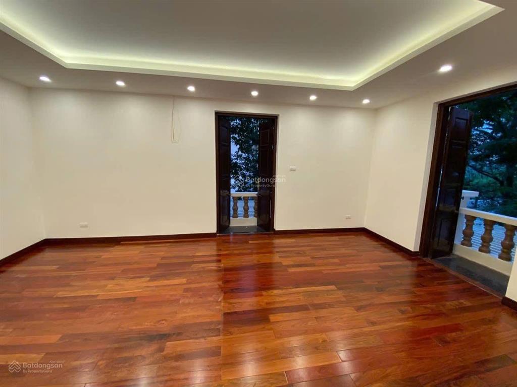 Bán biệt thự vườn đào tây hồ  231m2 x 4t 1 hầm  4 thoáng  sát lotte  giá tốt nhất khu 123 tỷ tl