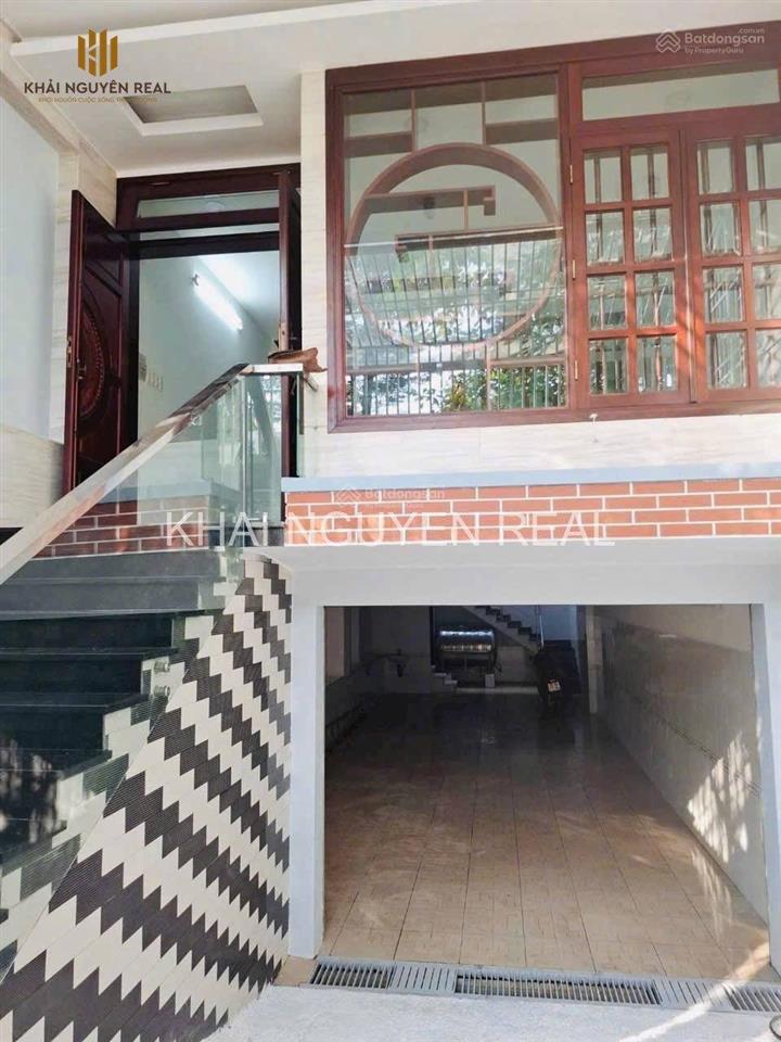 Nhà phố khu dân cư tnxp  hiệp bình phước  kết cấu có hầm kiên cố