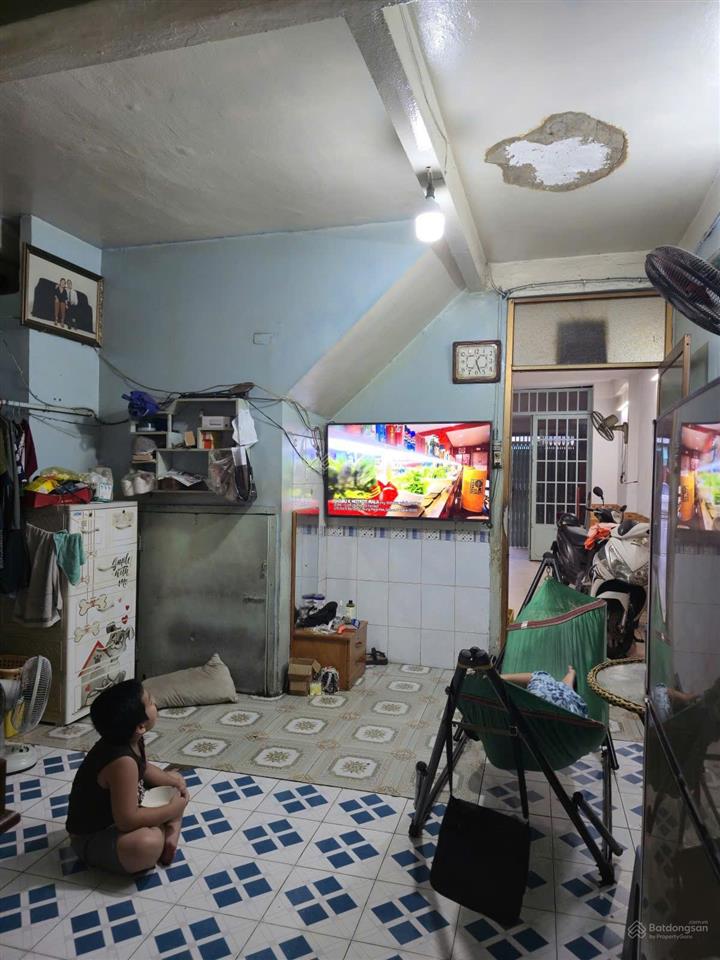 Mặt tiền dương bá trạc quận 8, cách q1 chỉ 200m, dt 121m2/86 ngang 5m, giá rẻ nhất khu