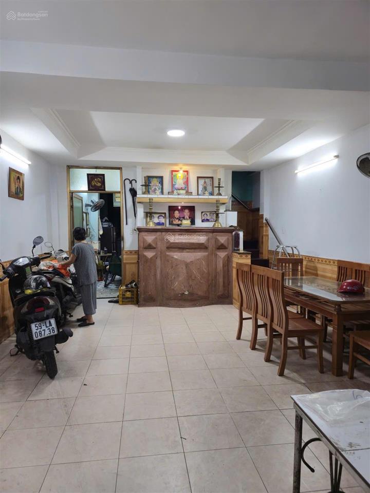 Mặt tiền dương bá trạc quận 8, cách q1 chỉ 200m, dt 121m2/86 ngang 5m, giá rẻ nhất khu