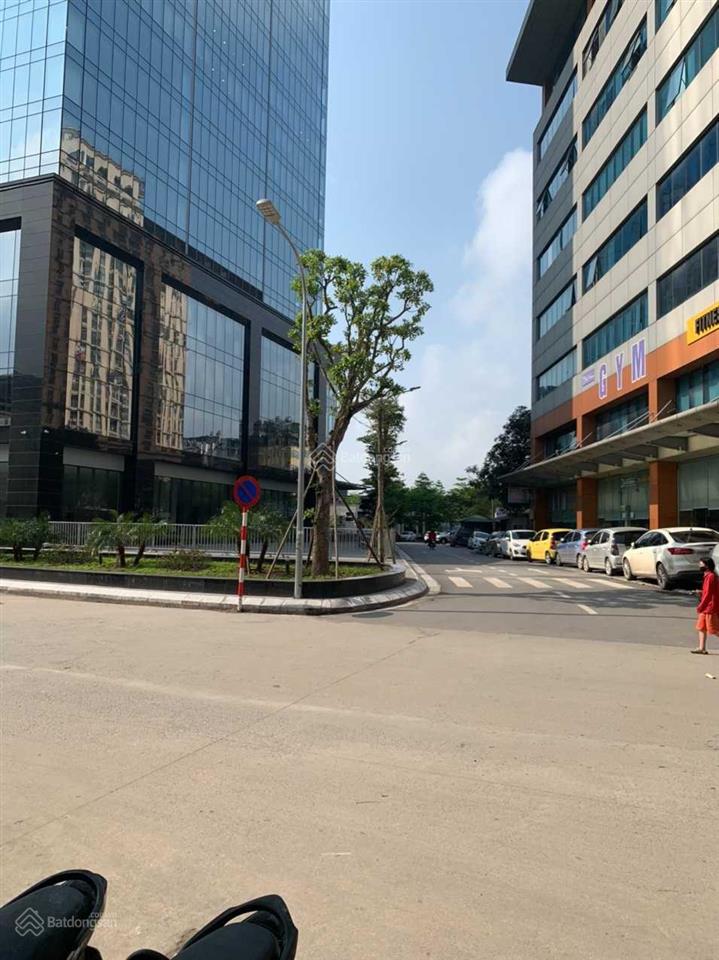 Cho thuê văn phòng 65m2 ngõ 34 hoàng cầu, giá 9 triệu bao gồm phí dv có đh view đẹp 0903 215 ***
