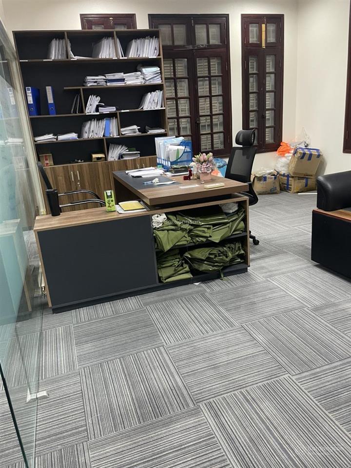 Cho thuê văn phòng 65m2 ngõ 34 hoàng cầu, giá 9 triệu bao gồm phí dv có đh view đẹp 0903 215 ***