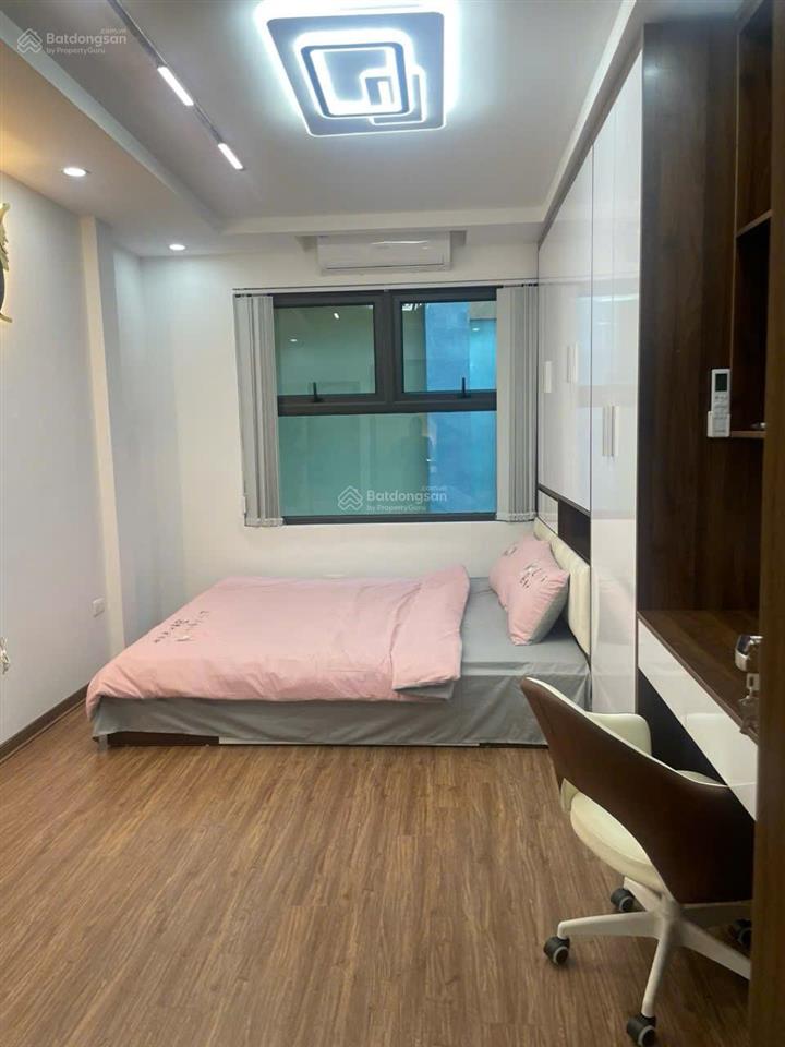 Nguyễn chí thanh 32m2 x 5t full nội thất 3pn khép kín ở ngay giá 16 tr/th  0903 215 ***