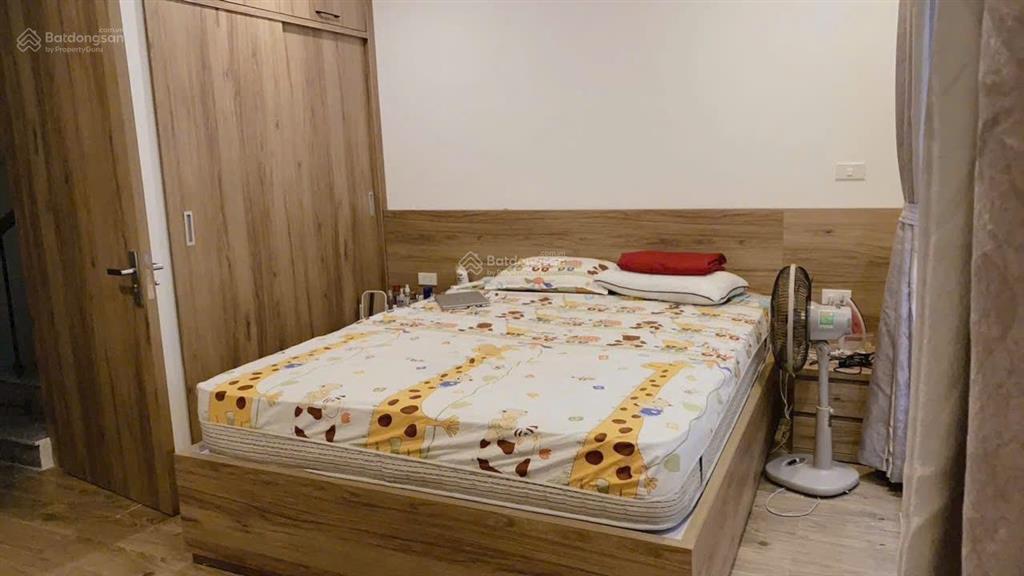 Cho thuê nhà riêng kim mã 25m2x5 tầng full nội thất giá 10 triệu/tháng
