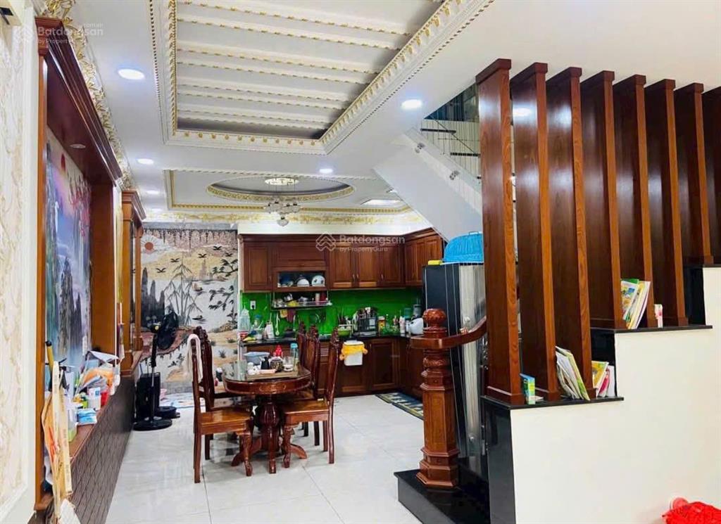 Nhà đẹp  3 tầng lầu đường số 49 hxh rộng 7m giá 8,8tỷ (tl)