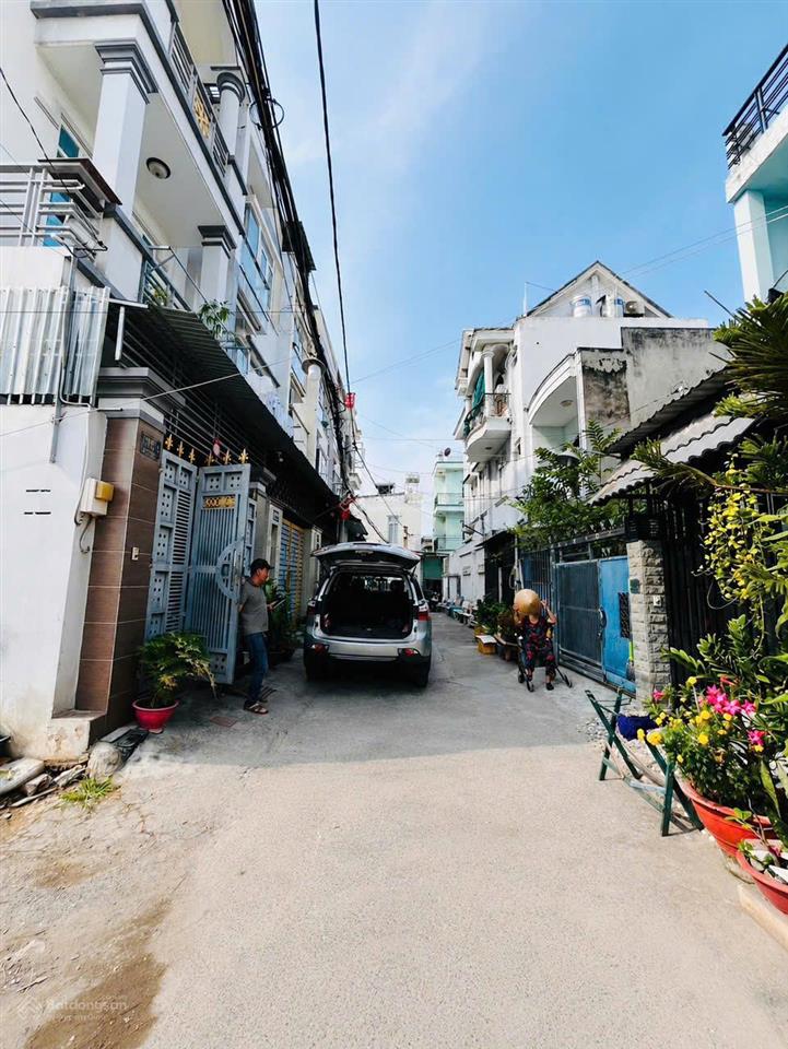 Bán nhà 3 tầng 4pn, 4wc ngay chợ hiệp bình hẻm 5m giá 6,45tỷ tl