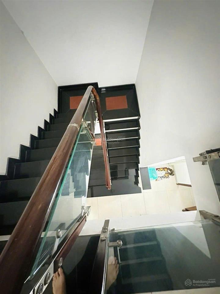 Bán nhà 3 tầng 4pn, 4wc ngay chợ hiệp bình hẻm 5m giá 6,45tỷ tl