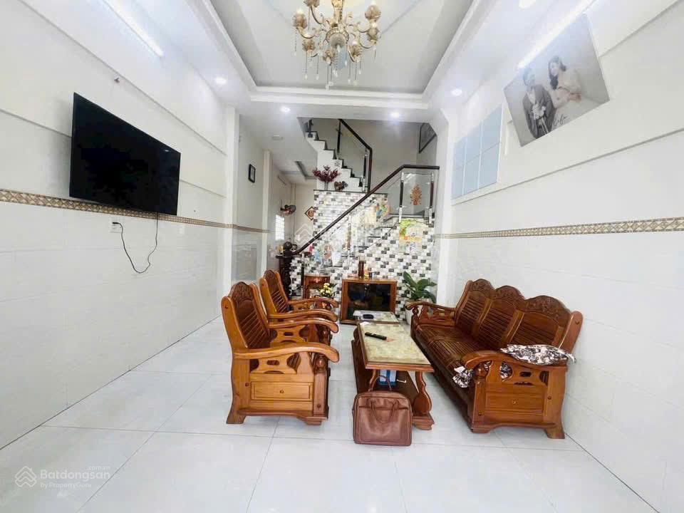 Bán nhà 3 tầng 4pn, 4wc ngay chợ hiệp bình hẻm 5m giá 6,45tỷ tl