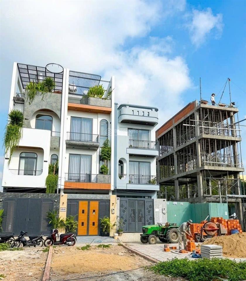Quá rẻ  bán đất  dt 56,9m2  giá tốt 4,79 tỷ  hẻm xe hơi  đs24 cạnh vđ2