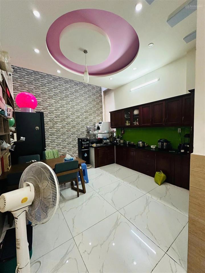 Giá tốt  nhà 2 tầng  hẻm 4,5m  phạm văn đồng  p. linh đông  giá 5,49t tl