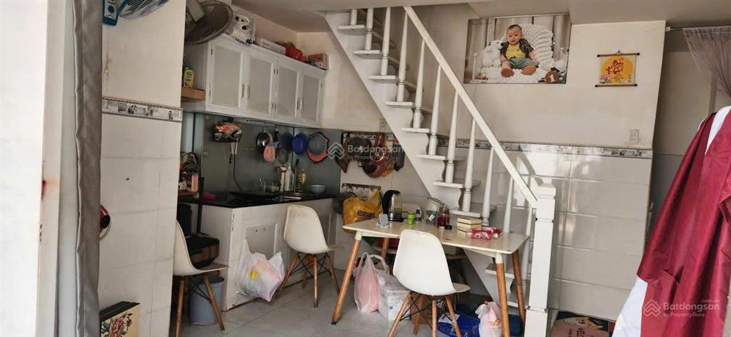 Bán nhà 3 tầng dt sàn 62m2  ngay cầu bình lợi  hẻm xe tải thông  giá 3,65 tỷ