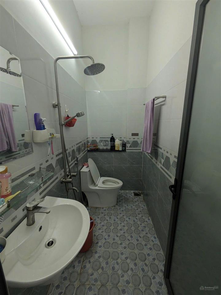 Nhà đẹp ! siêu phẩm 1 trệt 2 lầu giá tốt nhà kiên cố thiết kế hiện đại khu vực linh trung thủ đức