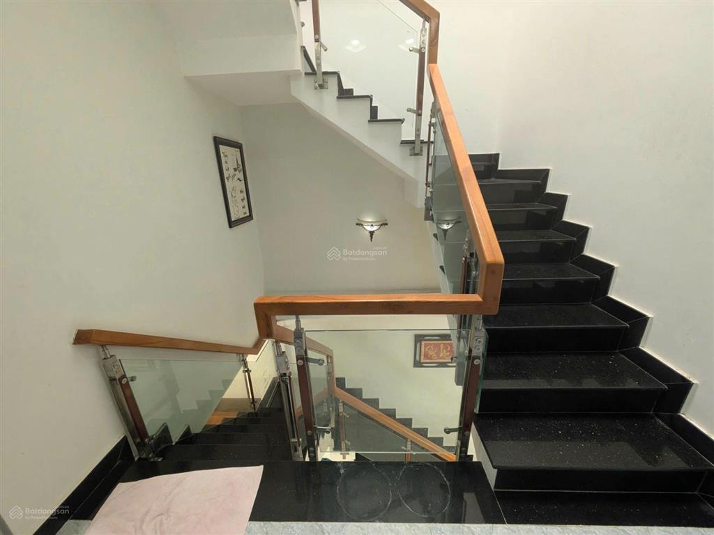 Nhà đẹp ! siêu phẩm 1 trệt 2 lầu giá tốt nhà kiên cố thiết kế hiện đại khu vực linh trung thủ đức