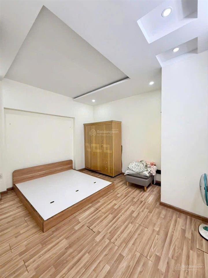 Hiếm gặp khu hồng long nhà 4 tầng đẹp hoàn công ô tô tới cửa