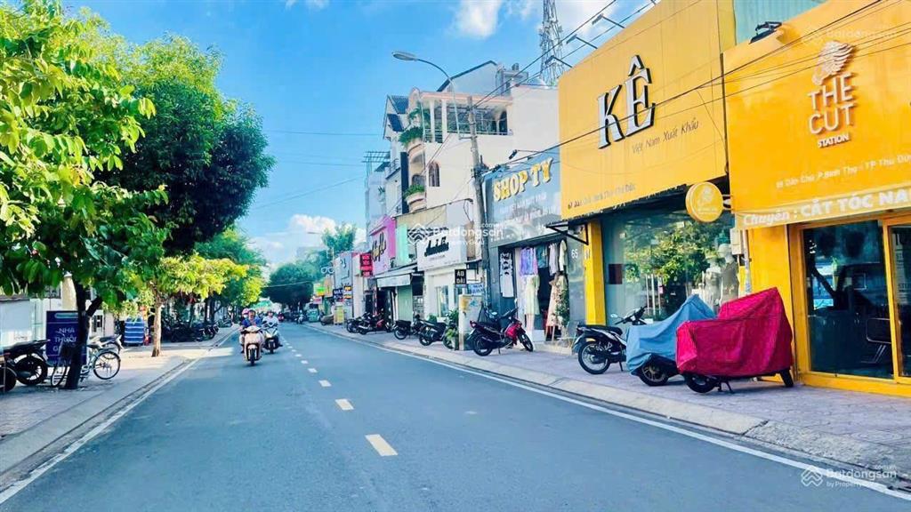 Đất 2 mặt tiền đường nhựa xe hơi ngay vincom thủ đức  bình thọ