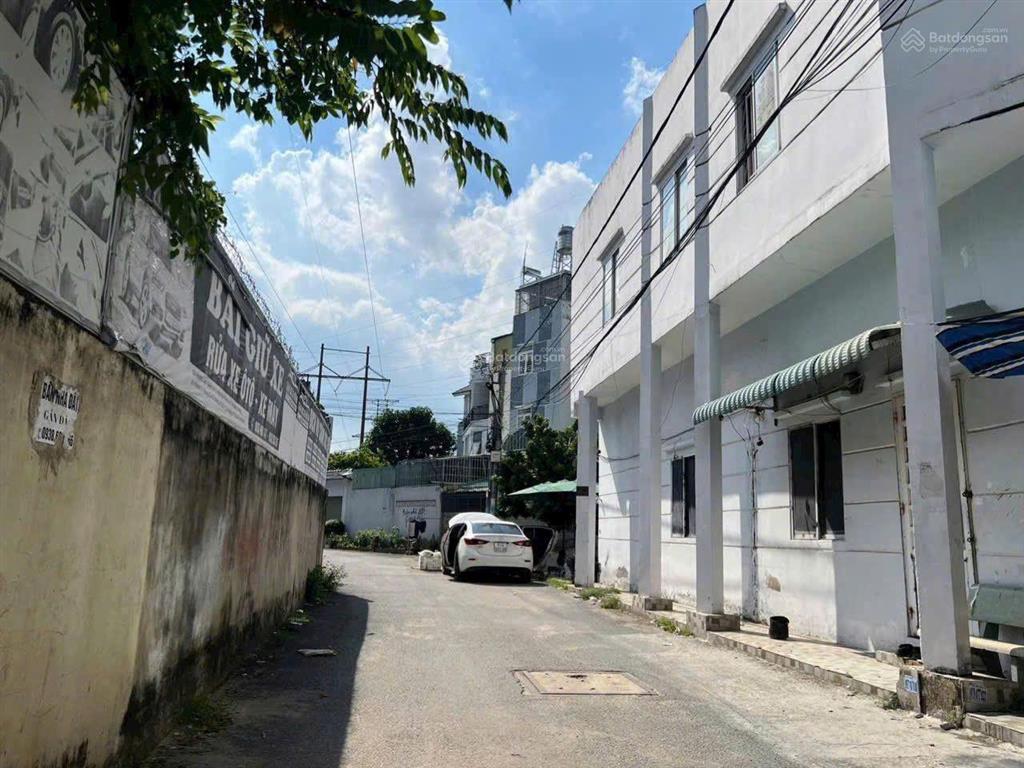 Đất vành đai 2 ! lô đất gần 200m2 đường oto thông cách vành đai 2 100m thích hợp xây ở hoặc đầu tư