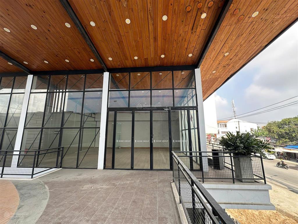 Cần cho thuê nhà 13*26m thích hợp kinh doanh hoặc f&b đường nguyễn thị định