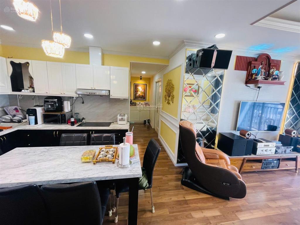 Cần bán căn hộ 3pn full nội thất 119 phổ quang novaland