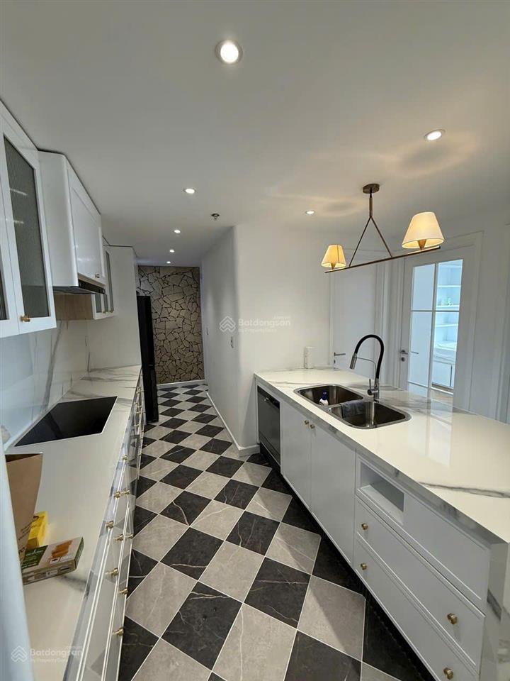 Cần bán căn hộ t4 masteri thảo điền 3pn full nội thất mới