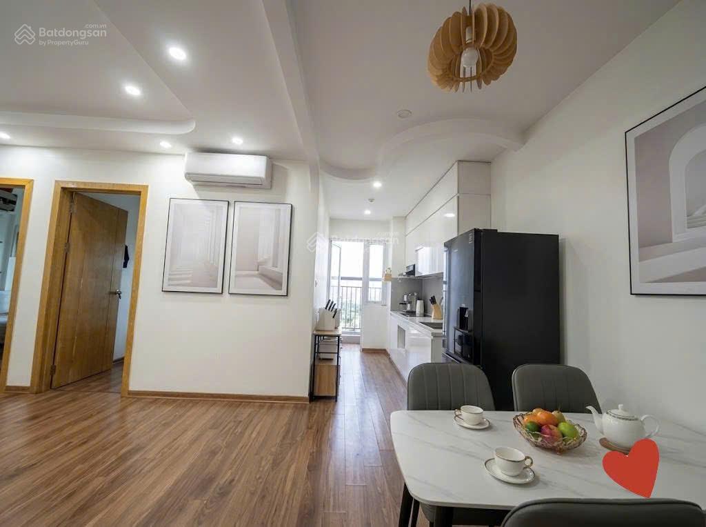 Chính chủ cần bán gấp ch ecohome, dt 65m2 2pn 2vs, giá chỉ 4 tỷ.