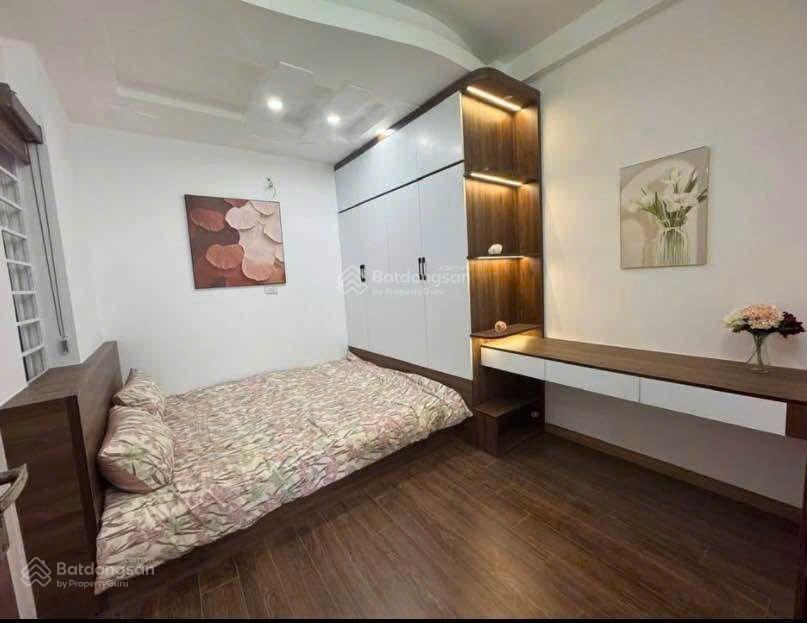 Gia đình chuyển nhà cần bán căn hộ 50m nguyễn khánh toàn ngõ rộng thoáng