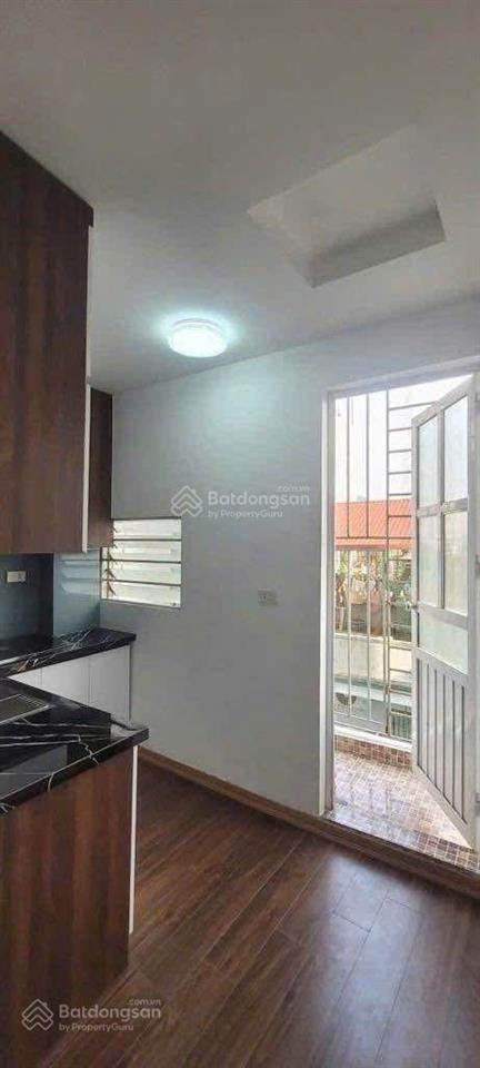 Gia đình chuyển nhà cần bán căn hộ 50m nguyễn khánh toàn ngõ rộng thoáng