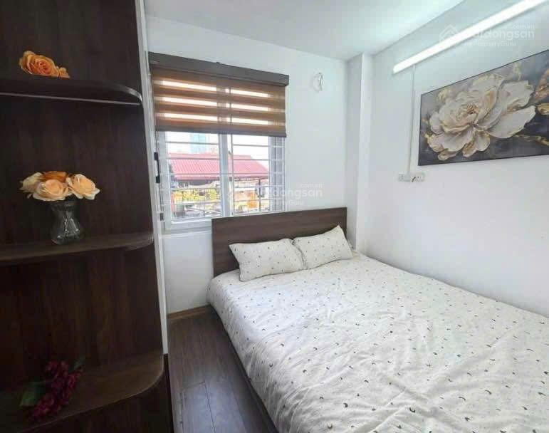 Gia đình chuyển nhà cần bán căn hộ 50m nguyễn khánh toàn ngõ rộng thoáng