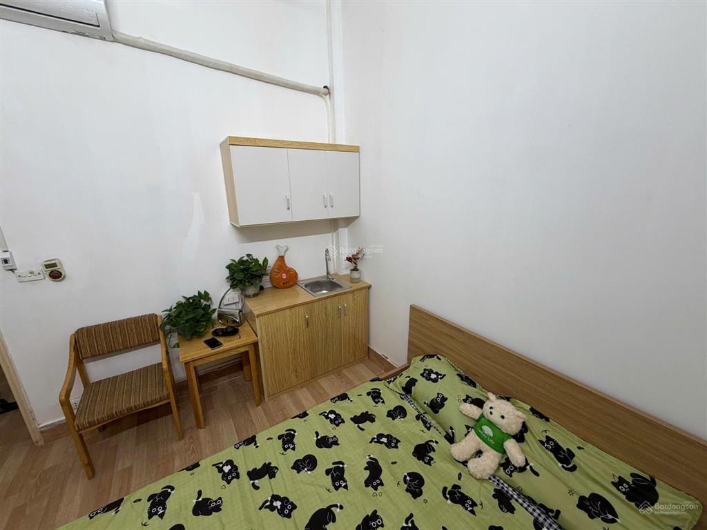 Cho thuê phòng full đồ sạch đẹp, để xe rộng, 2,9 triệu, 20m2, tại hào nam, đống đa, hà nội