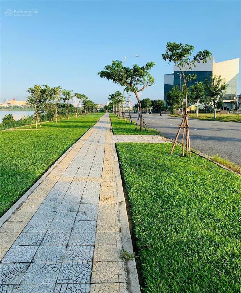 Bán cặp đất sát sông phạm tuấn tài  khu nam việt á