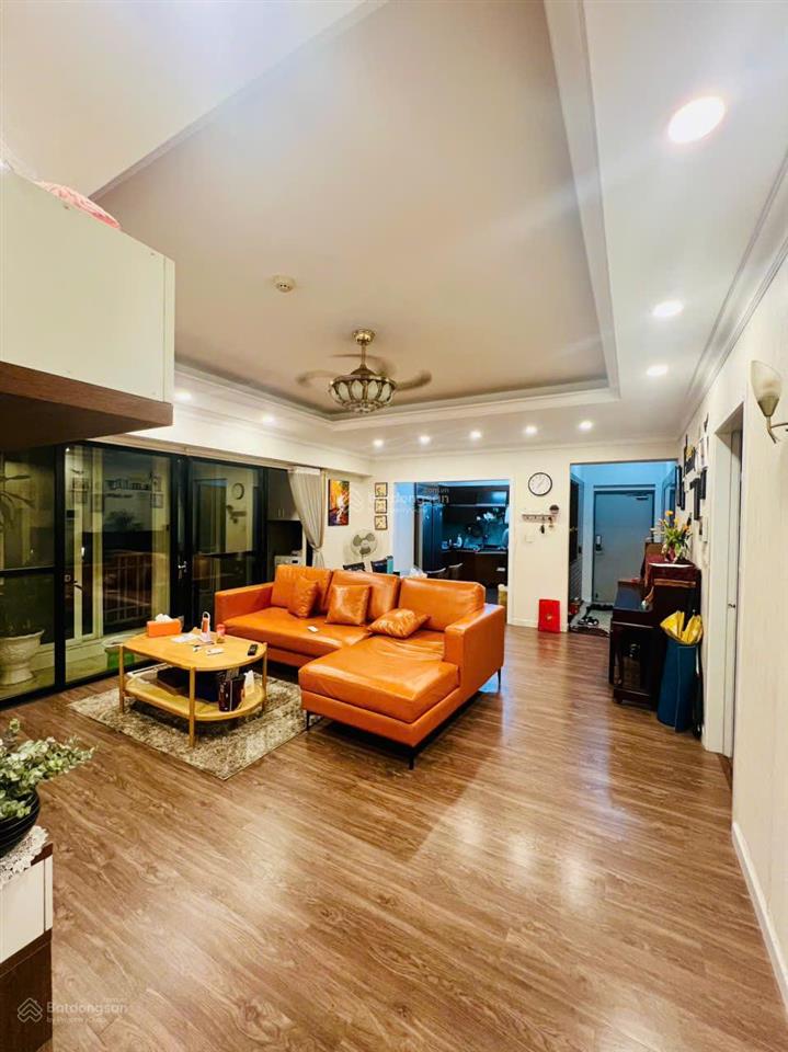 Chuyên giỏ hàng cho thuê cantavil an phú 18 triệu3pn120m² đang trống nhận nhà ngay 0912 215 ***